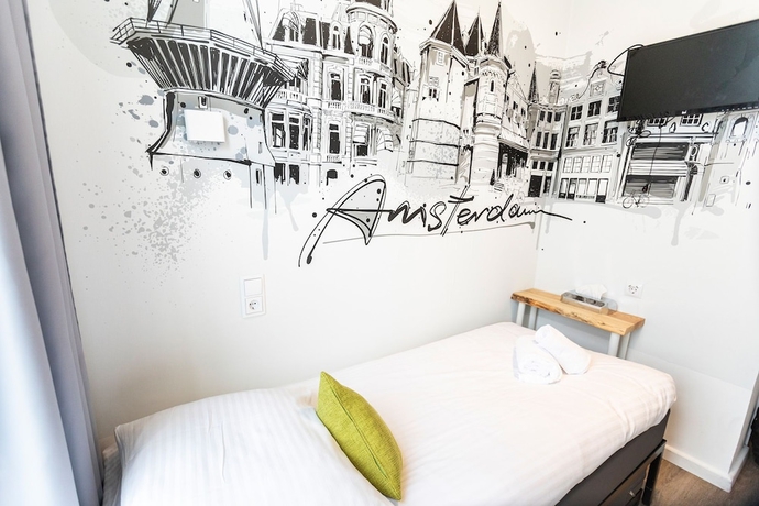 Imagen de la habitación del Hotel Pagi. Foto 7