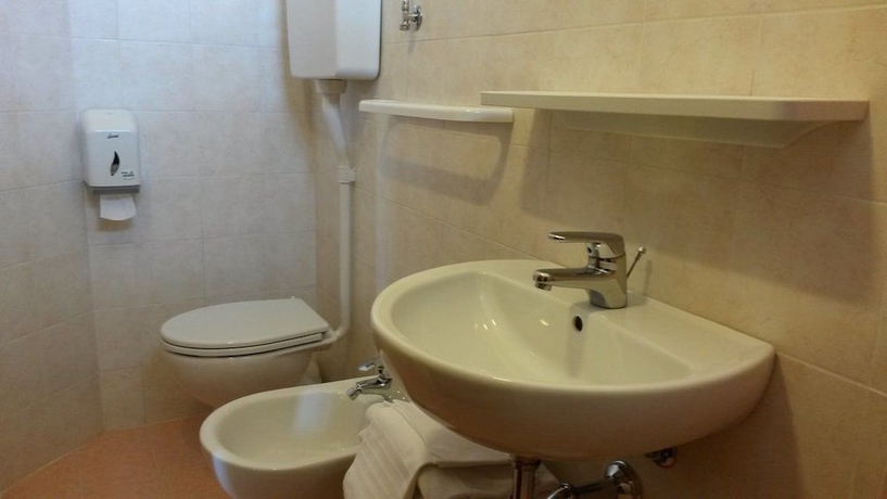 Imagen de la habitación del Hotel Paglierani. Foto 13