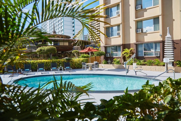 Imagen de la piscina del Hotel Pagoda. Foto 11