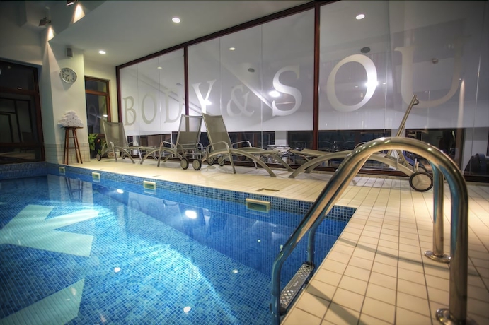 Imagen de la piscina del Hotel Pahuljica. Foto 19