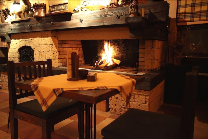 Imagen del bar/restaurante del Hotel Pahuljica. Foto 3