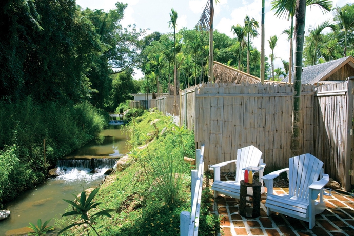 Imagen de los exteriores del Hotel Pai Island Resort. Foto 14