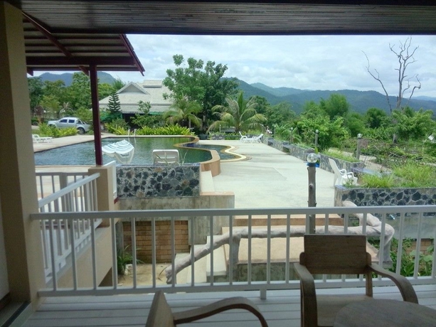Imagen de los exteriores del Hotel Pai Iyara Resort. Foto 7