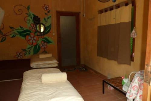 Imagen de la habitación del Hotel Pai Nai Fun. Foto 45