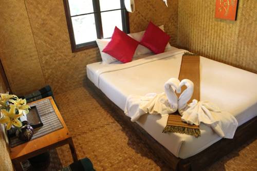 Imagen de la habitación del Hotel Pai Phu Fah Resort. Foto 3
