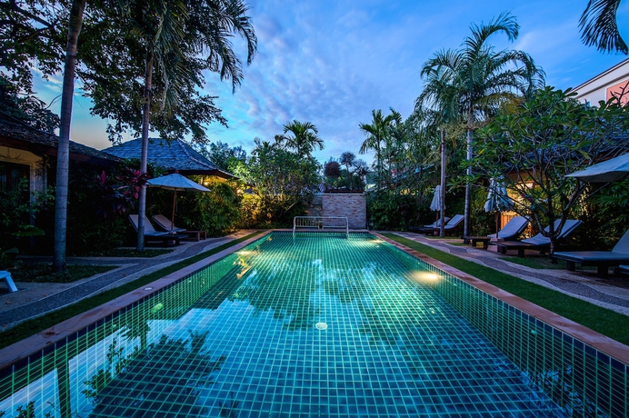 Imagen de la piscina del Hotel Pai Tan Villas. Foto 9