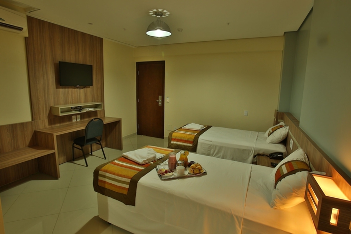 Imagen de la habitación del Hotel Paiagu&aacute;s Palace. Foto 6