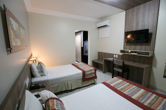 Imagen de la habitación del Hotel Paiagu&aacute;s Palace. Foto 16