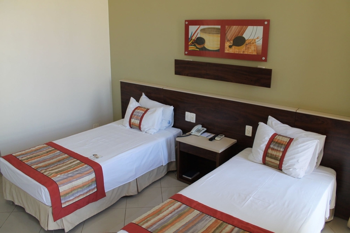 Imagen de la habitación del Hotel Paiagu&aacute;s Palace. Foto 17