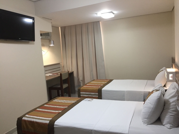 Imagen de la habitación del Hotel Paiagu&aacute;s Palace. Foto 18