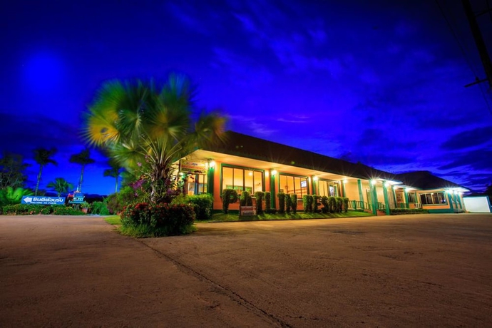 Imagen de los exteriores del Hotel Pailin Resort. Foto 16