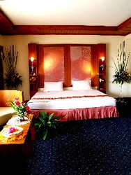 Imagen de la habitación del Hotel Pailyn Pitsanuloke. Foto 9