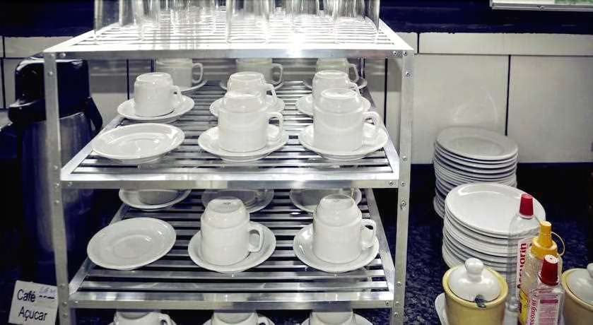 Imagen del bar/restaurante del Hotel Pais e Filhos. Foto 9