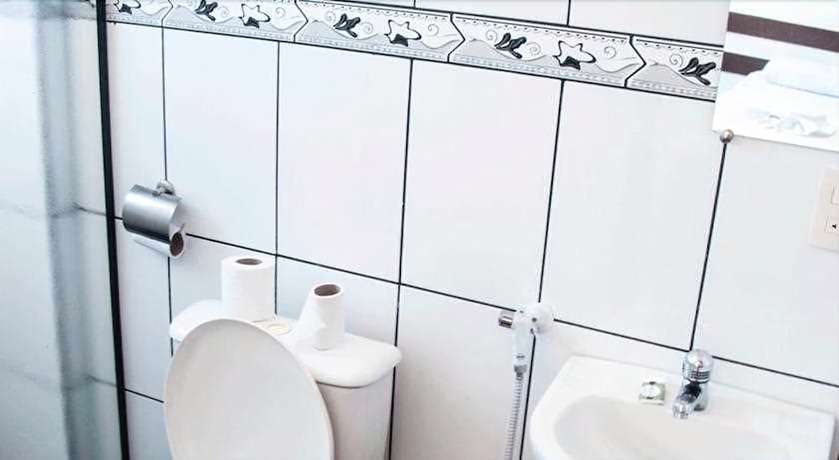 Imagen de la habitación del Hotel Pais e Filhos. Foto 17