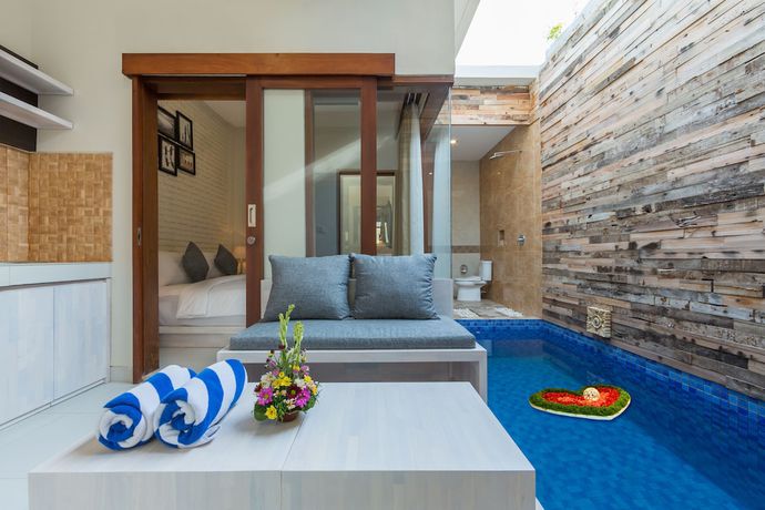Imagen de la piscina del Hotel Paisa Seminyak Living. Foto 20