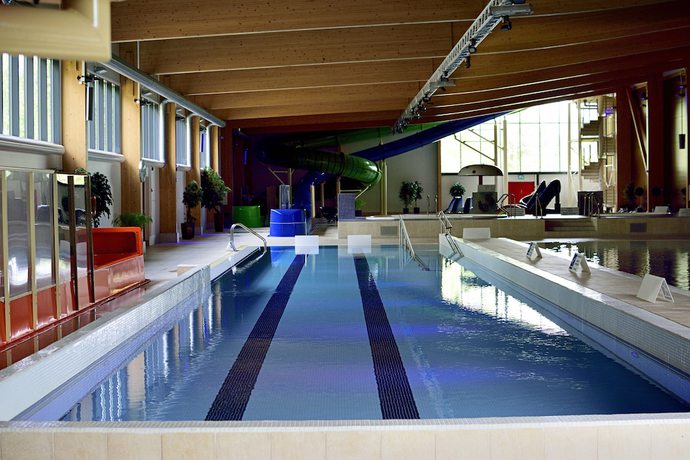 Imagen de la piscina del Hotel PajarinHovi. Foto 18