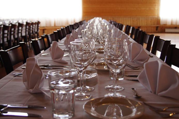 Imagen del bar/restaurante del Hotel PajarinHovi. Foto 9