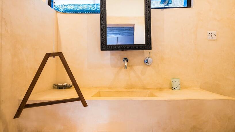 Imagen de la habitación del Hotel Paje By Night. Foto 12