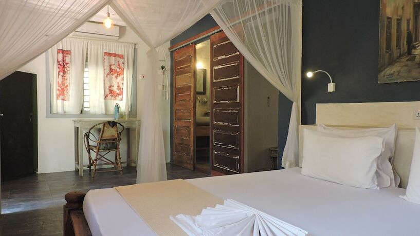 Imagen de la habitación del Hotel Paje By Night. Foto 19