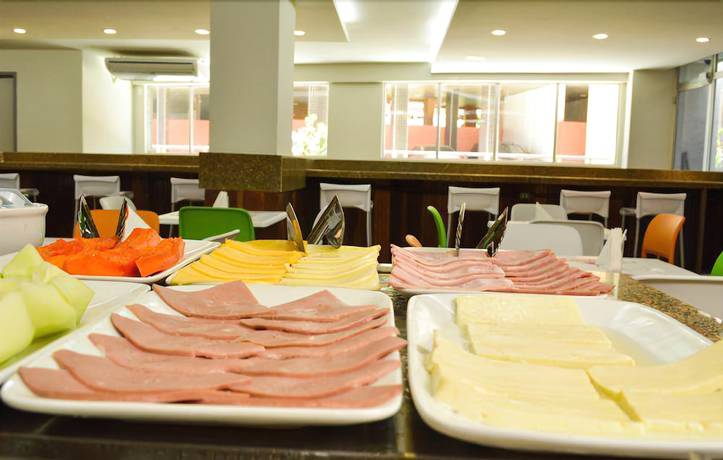 Imagen del bar/restaurante del Hotel Paju&ccedil;ara Express. Foto 3