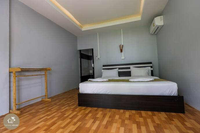 Imagen de la habitación del Hotel Pak Nam Resort. Foto 18