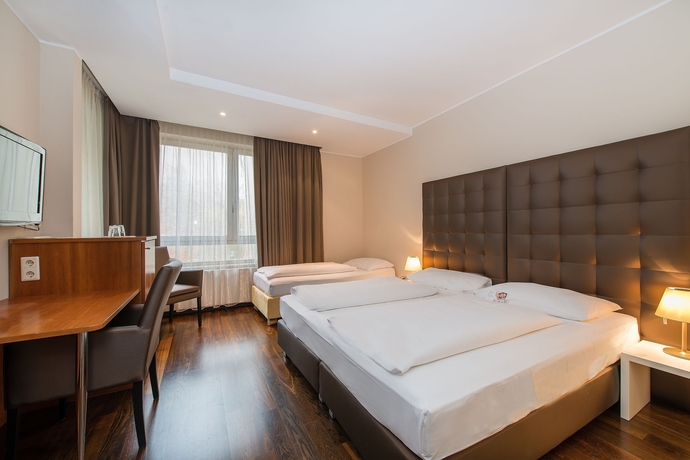 Imagen de la habitación del Hotel Pakat City. Foto 7