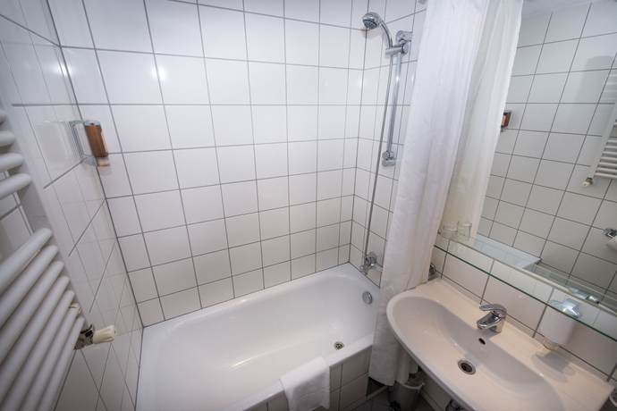 Imagen de la habitación del Hotel Pakat City. Foto 8