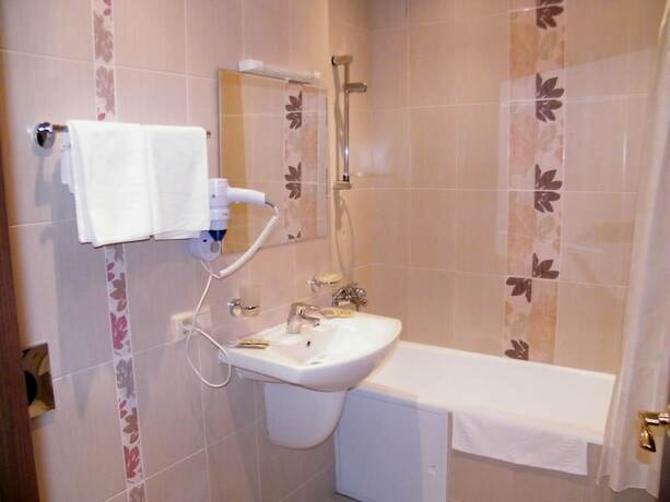 Imagen general del Hotel Pakhra. Foto 2