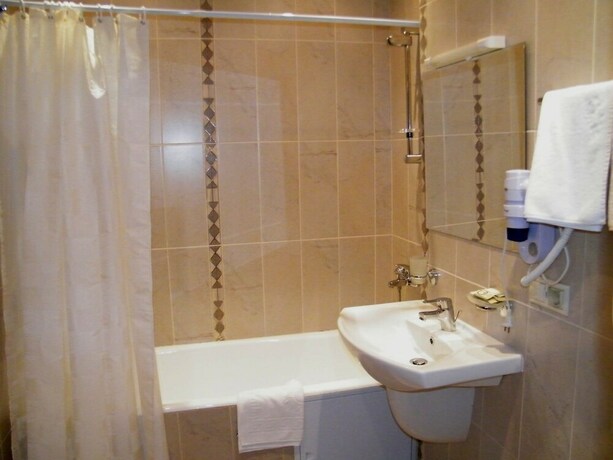 Imagen de la habitación del Hotel Pakhra. Foto 32