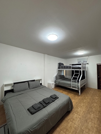 Imagen de la habitación del Hotel Pakkan hotel Kanchanaburi. Foto 3