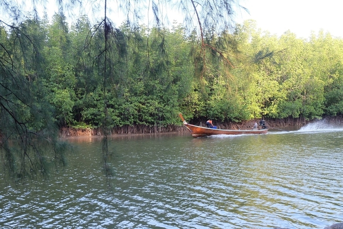 Imagen de la habitación del Hotel Pakmeng Resort. Foto 17