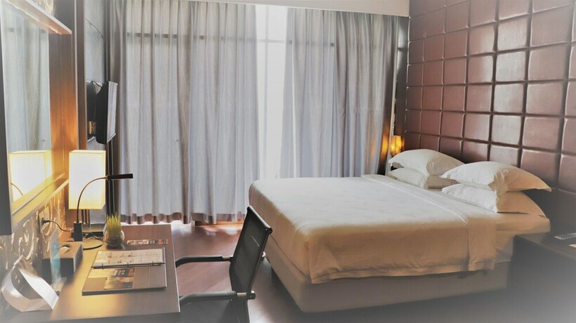 Imagen de la habitación del Hotel Pakons Prime. Foto 26