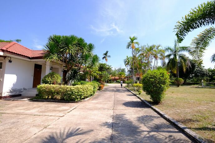 Imagen general del Hotel Paktraporn Resort. Foto 5
