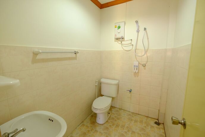 Imagen general del Hotel Paktraporn Resort. Foto 18