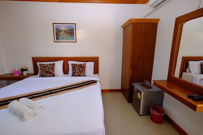 Imagen de la habitación del Hotel Paktraporn Resort. Foto 19