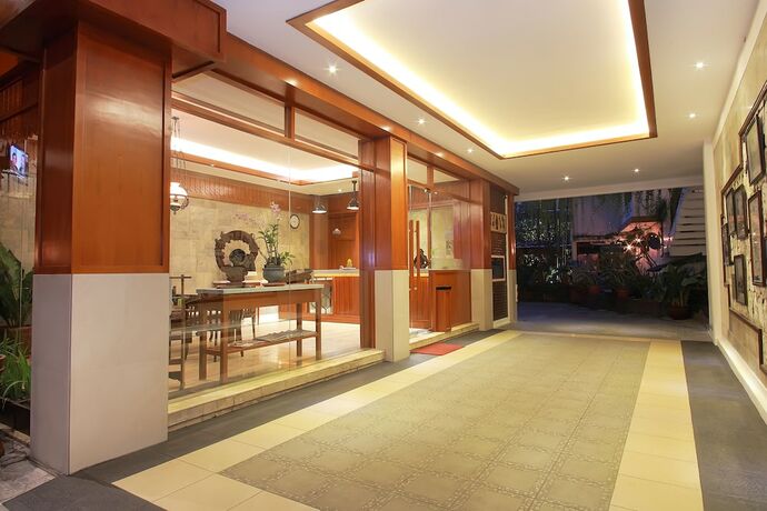 Imagen general del Hotel Paku Mas. Foto 1