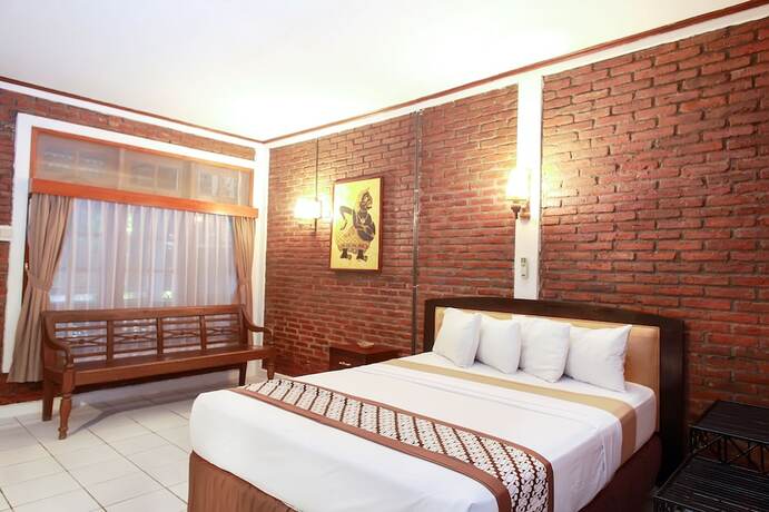 Imagen de la habitación del Hotel Paku Mas. Foto 16
