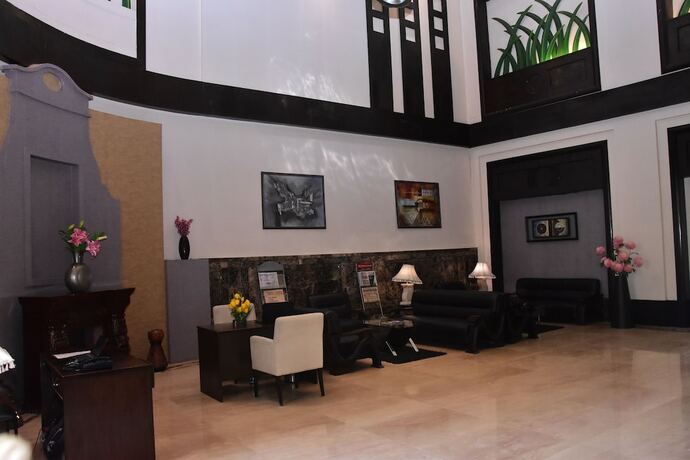 Imagen de los interiores del Hotel Pal Heights. Foto 32