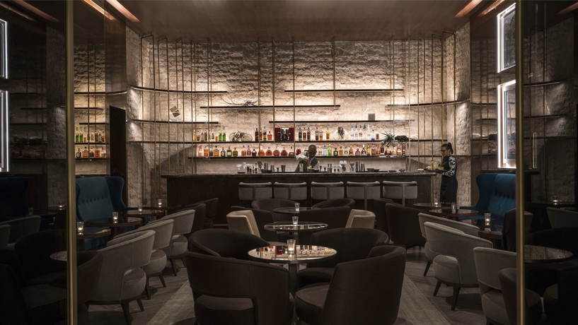 Imagen del bar/restaurante del Hotel Palácio Tangará - An Oetker Collection. Foto 11