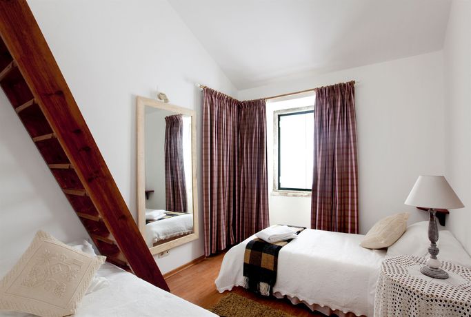 Imagen de la habitación del Hotel Pal&aacute;cio Vila Flor. Foto 11