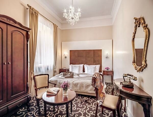 Imagen de la habitación del Hotel Palac Zegrzynski. Foto 17