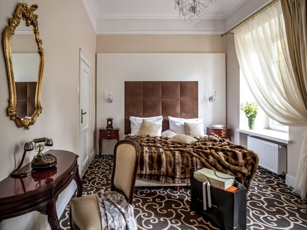 Imagen de la habitación del Hotel Palac Zegrzynski. Foto 19