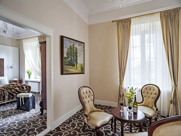 Imagen de la habitación del Hotel Palac Zegrzynski. Foto 20