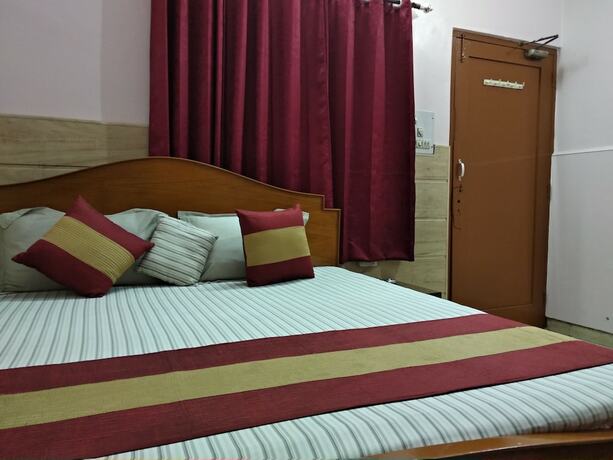 Imagen de la habitación del Hotel Palace, Amritsar. Foto 14