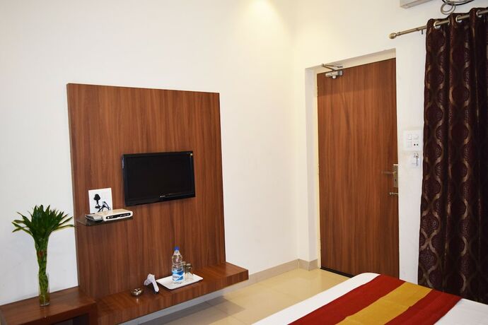 Imagen de la habitación del Hotel Palace, Amritsar. Foto 15