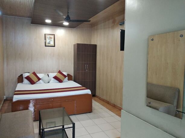 Imagen de la habitación del Hotel Palace, Amritsar. Foto 17