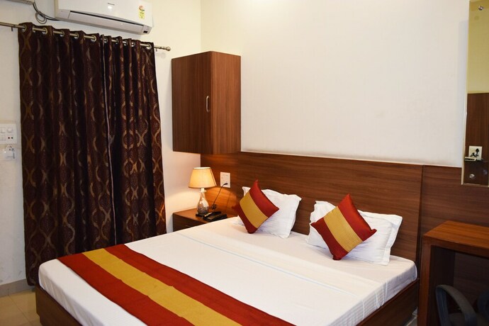 Imagen de la habitación del Hotel Palace, Amritsar. Foto 21