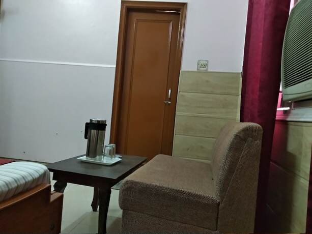 Imagen de la habitación del Hotel Palace, Amritsar. Foto 30
