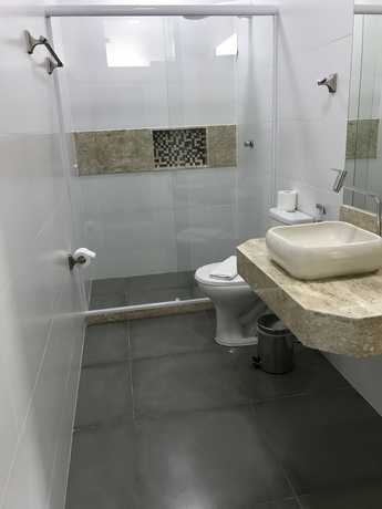 Imagen de la habitación del Hotel Palace Angra. Foto 9