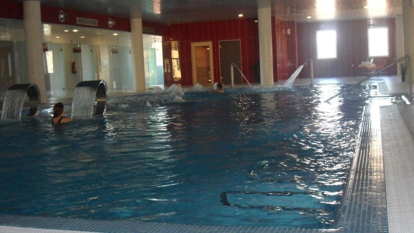 Imagen de la piscina del Hotel Palace Astúrias and Spa. Foto 16